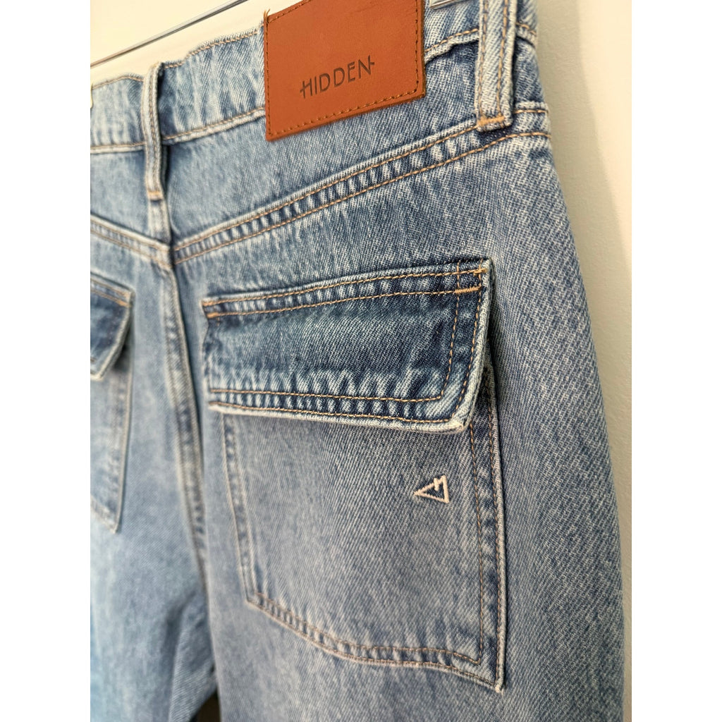HIDDEN JEANS Logan Dad Jean NWT Size 26
