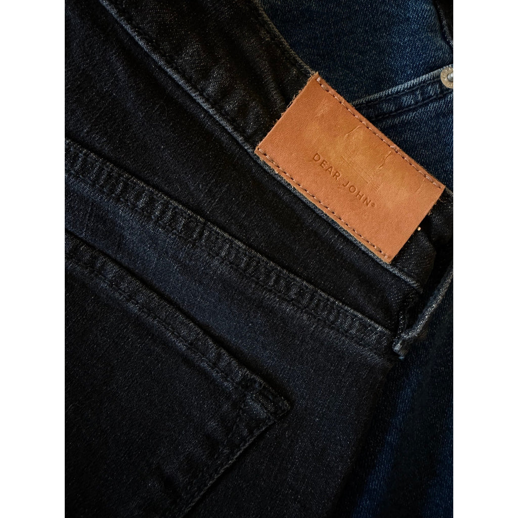DEAR JOHN Blair Straight Leg Jean Size 27