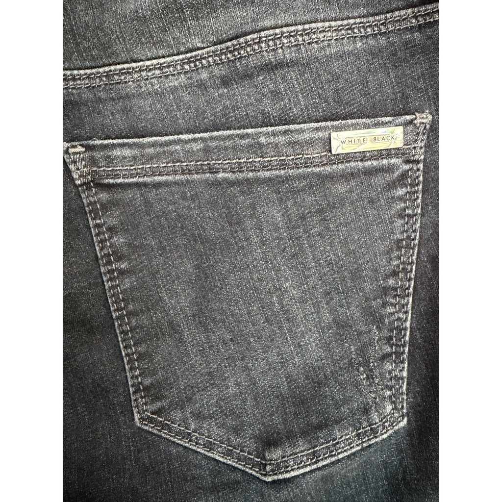 WHITE HOUSE BLACK MARKET The Skinny Jeans with Sequin Distress NWT Size 4