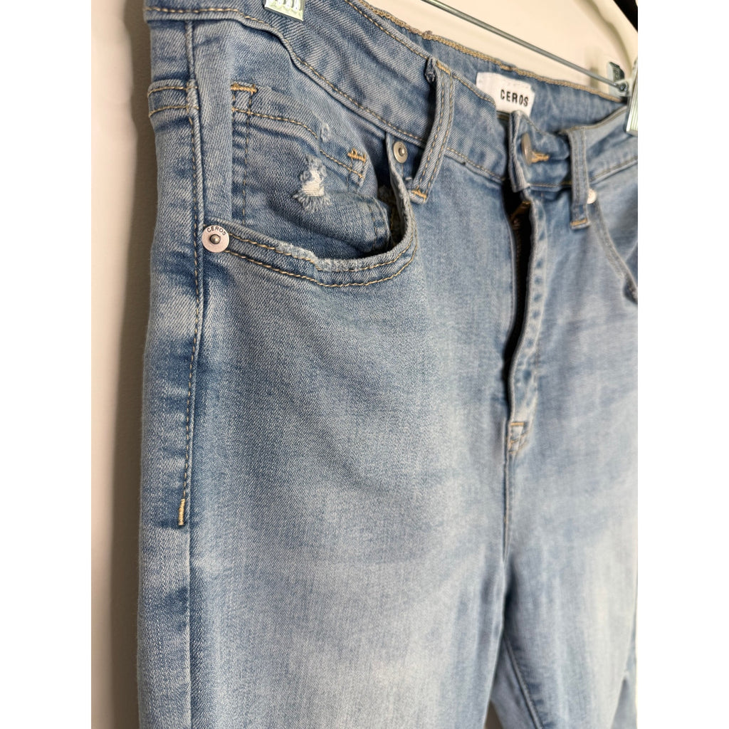 CEROS Distressed Skinny Jean NWOT Size 28