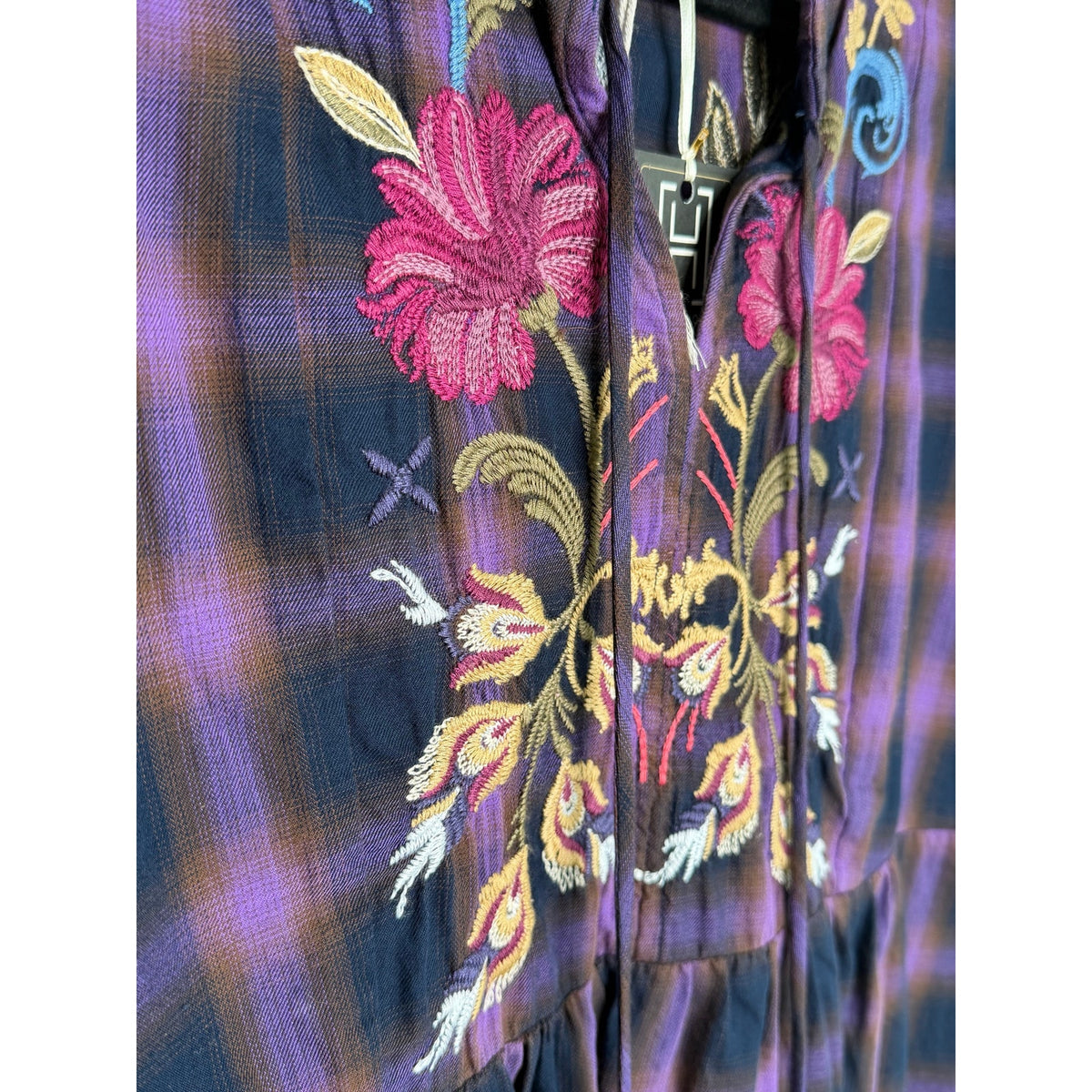 JOHNNY WAS WORKSHOP V-Neck Swing Blouse NWT Size SMALL