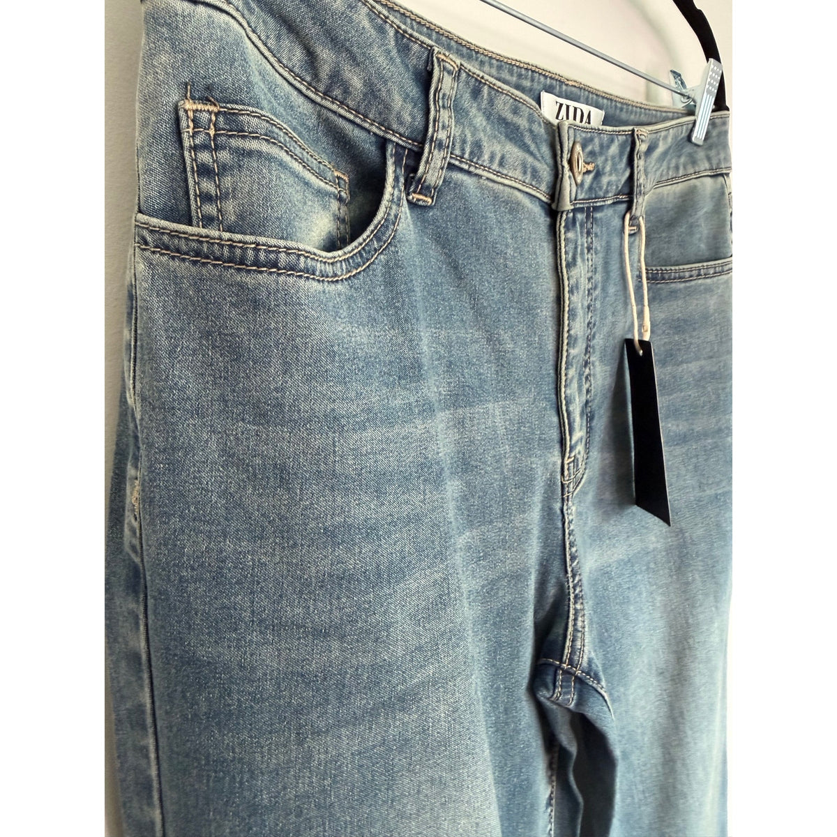 ZIDA Flared Slit Jean NWT Size 29
