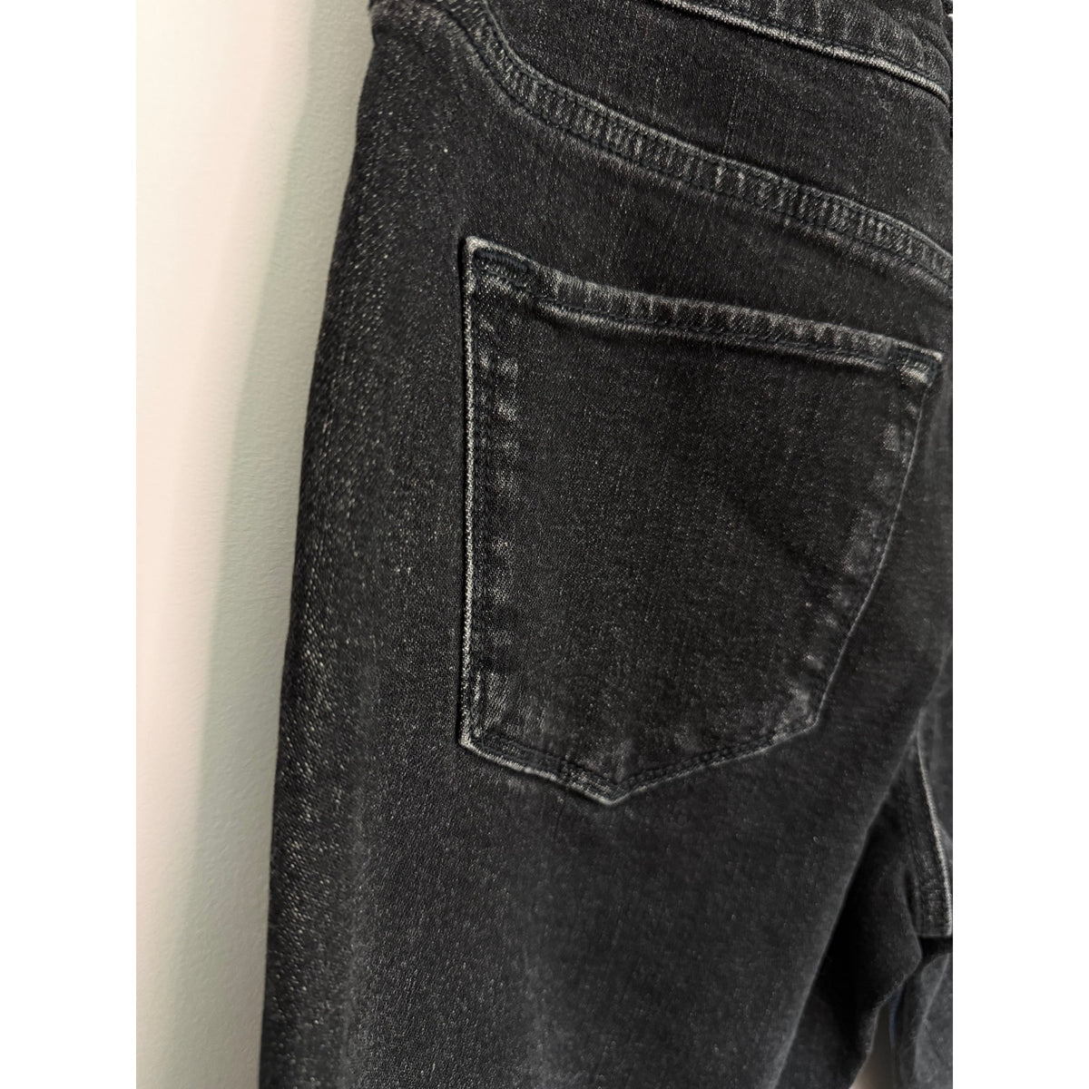 DEAR JOHN Blair Straight Leg Jean Size 27