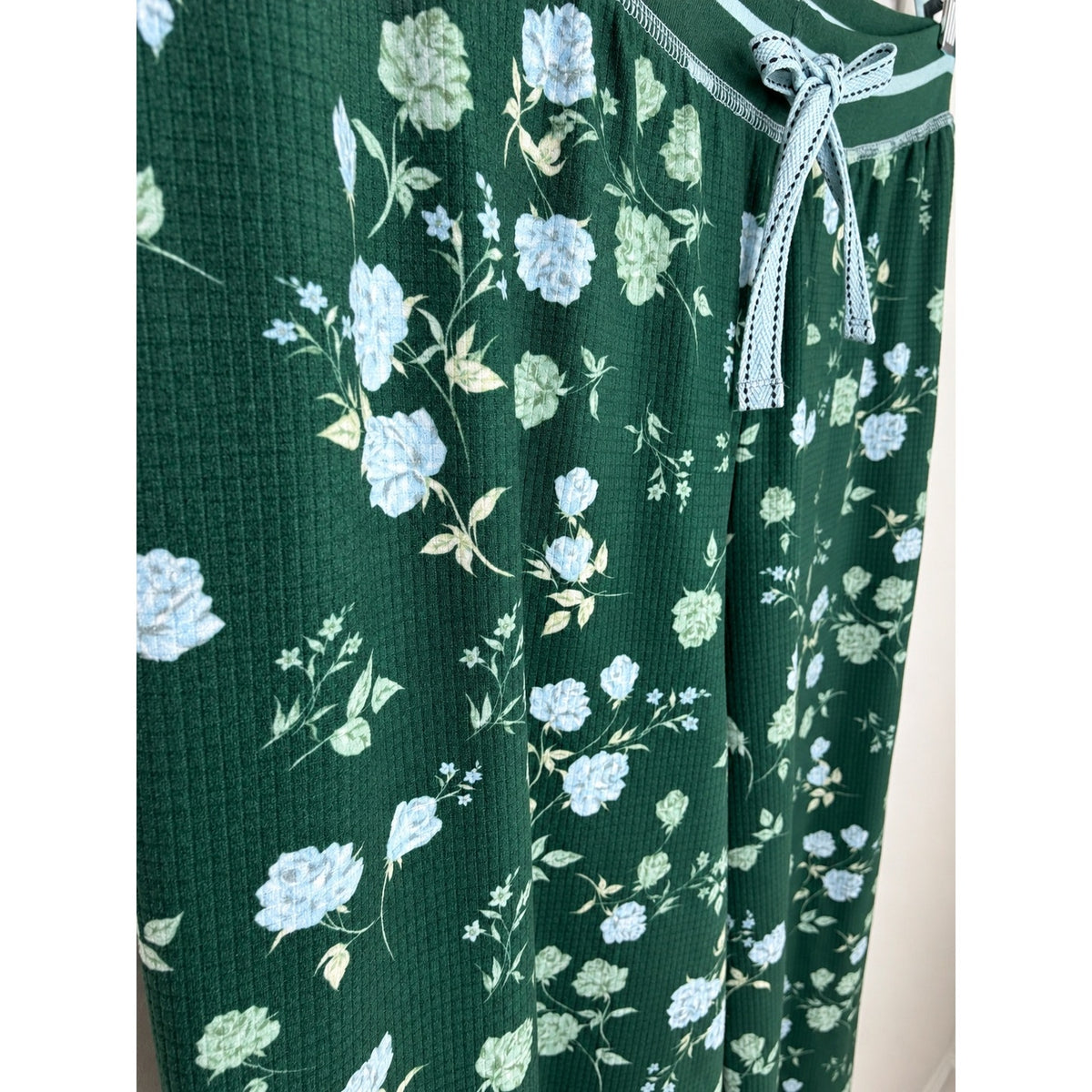 P.J. SALVAGE Green Floral Thermal Velour Open Leg Pajama Pants NWT Size M